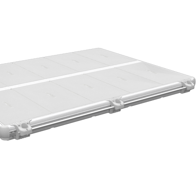 Handstång monterad på EasyFloat flytbrygga, används för simlektioner och stöd vid undervisning i vattne